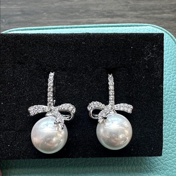 Jewelry - Pearl and Crystal Bow Earrings